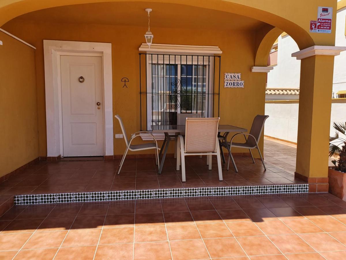 Lovely 3-bed House In Casa vacanze